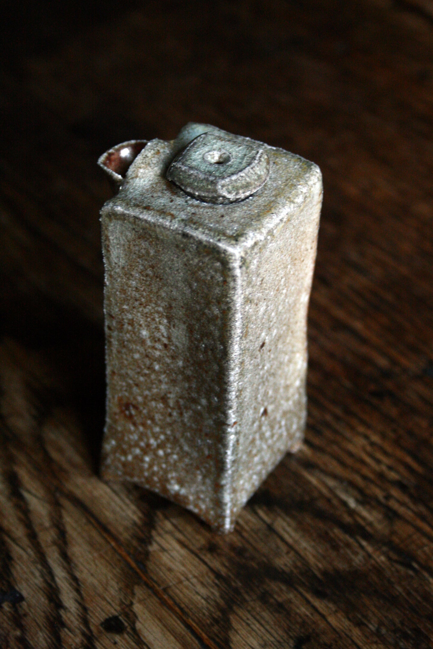 Slab built soy pourer