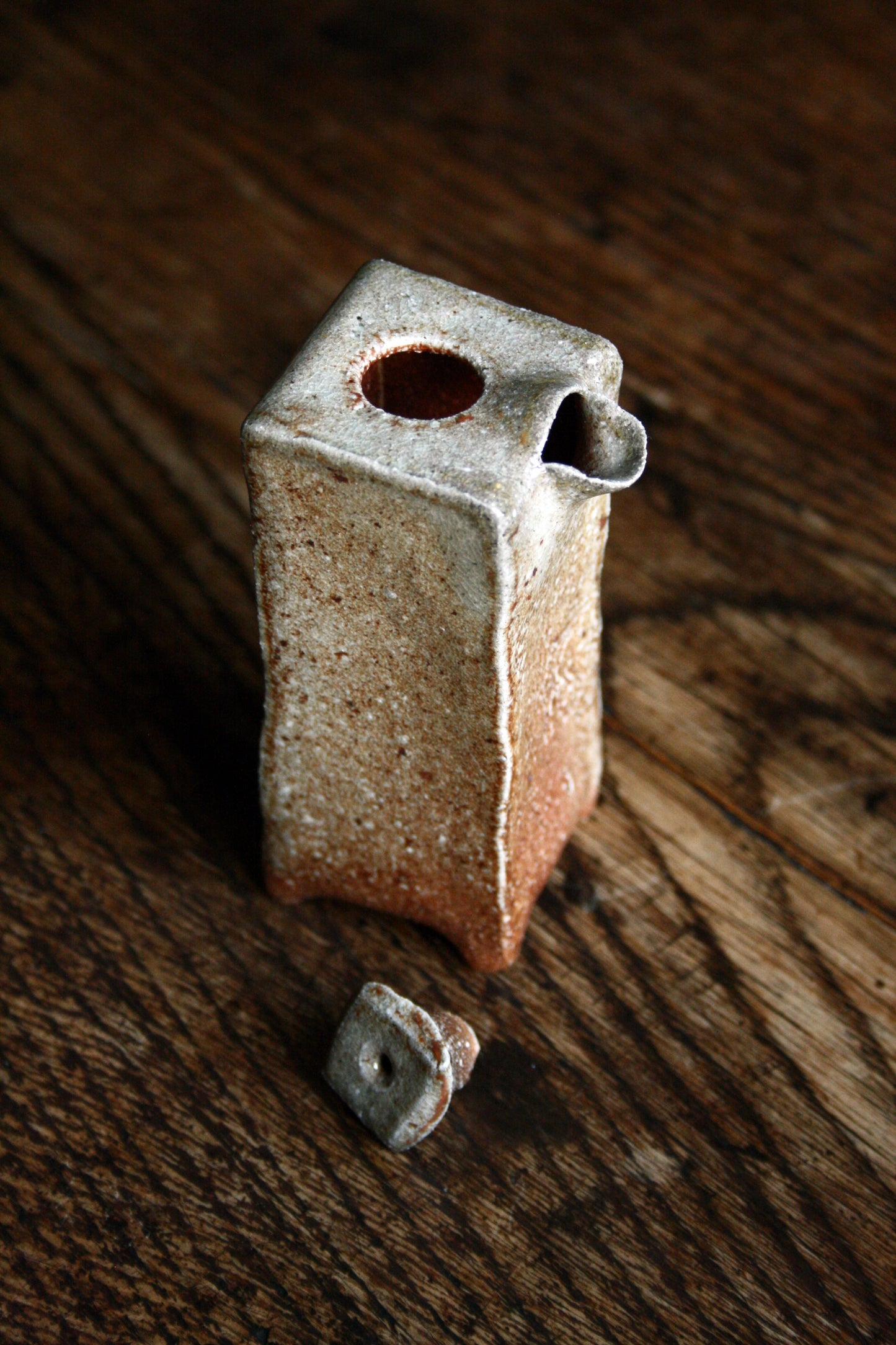 Slab built soy pourer