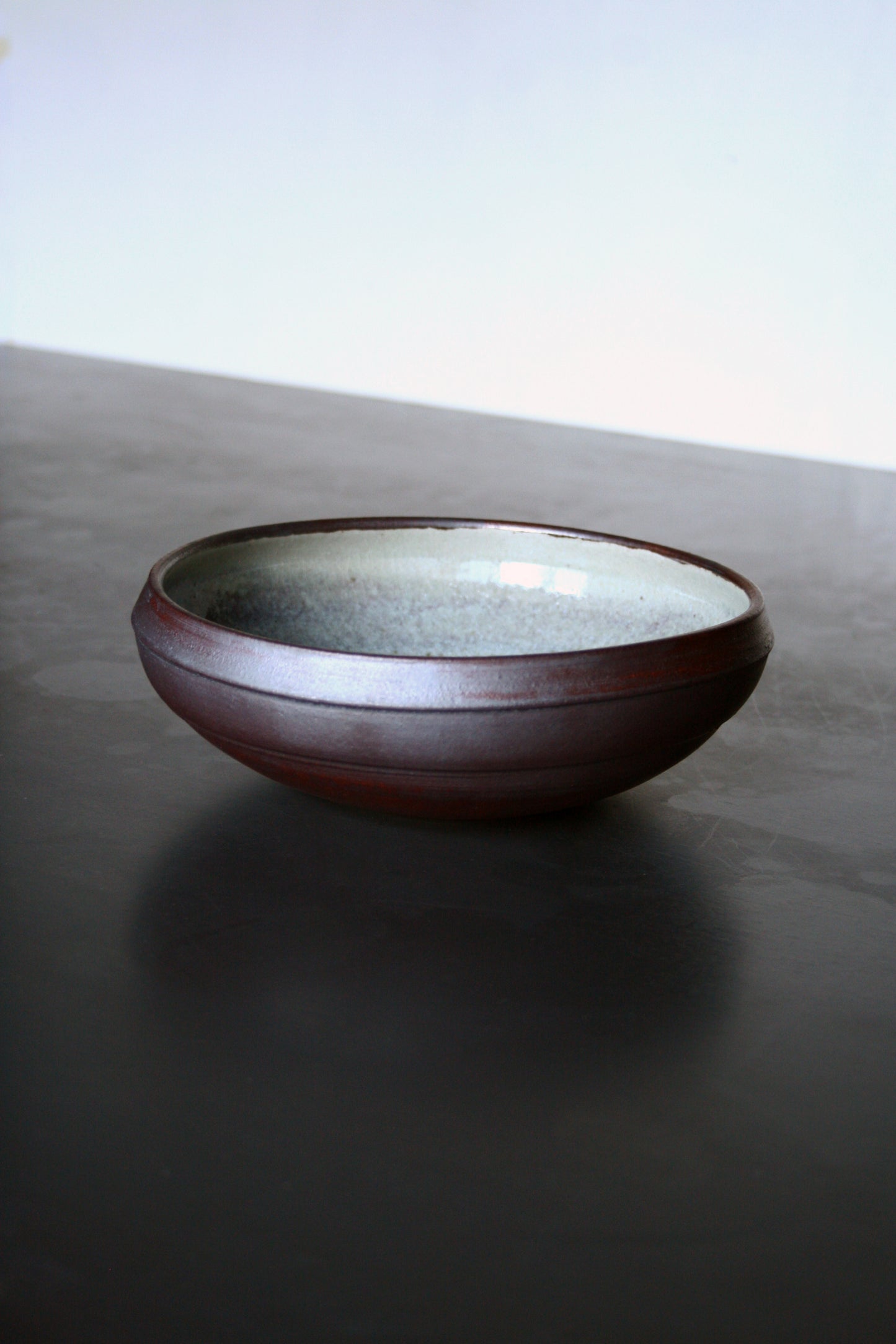 Asymmetric bowl