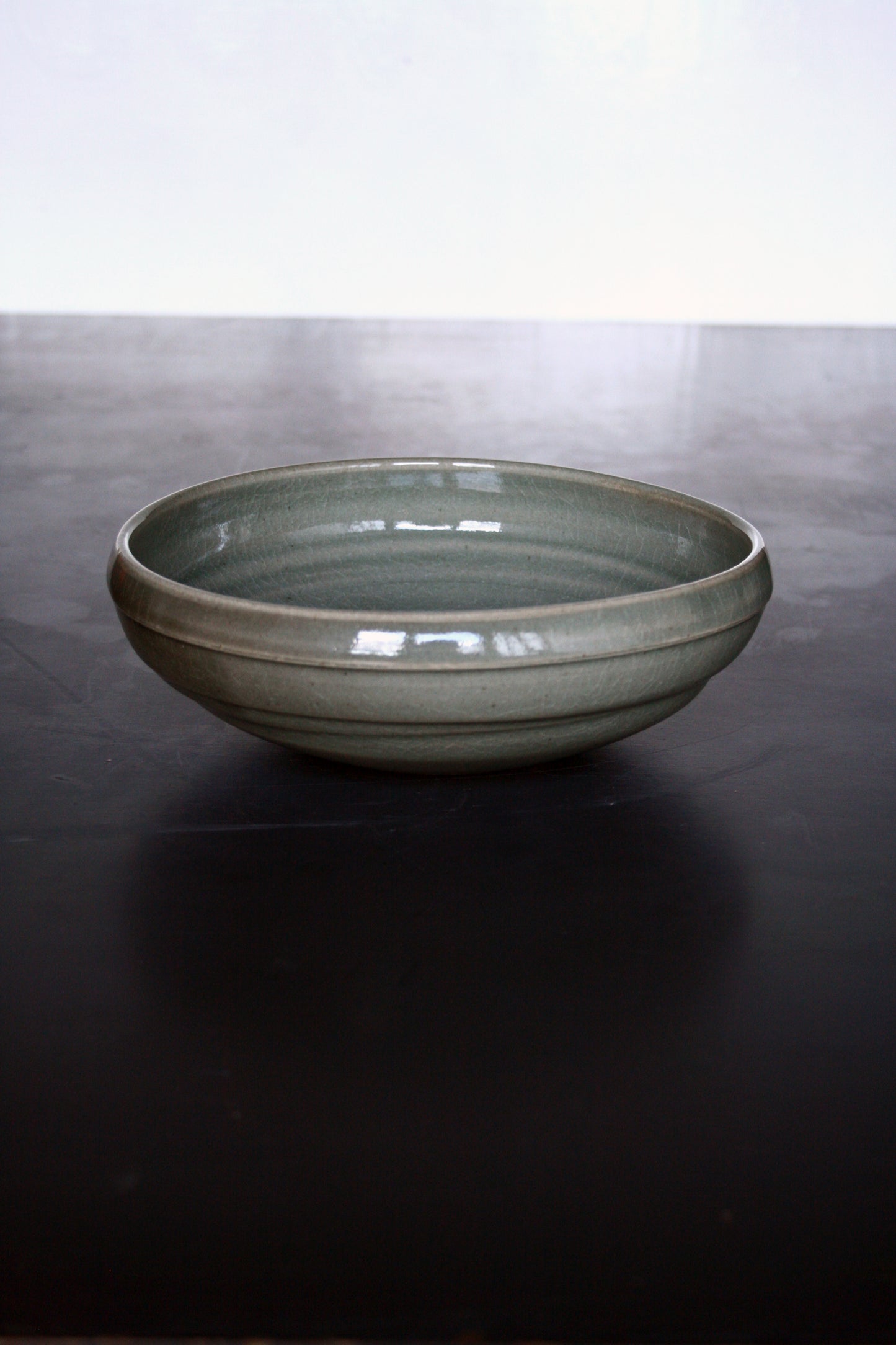 Asymmetric bowl