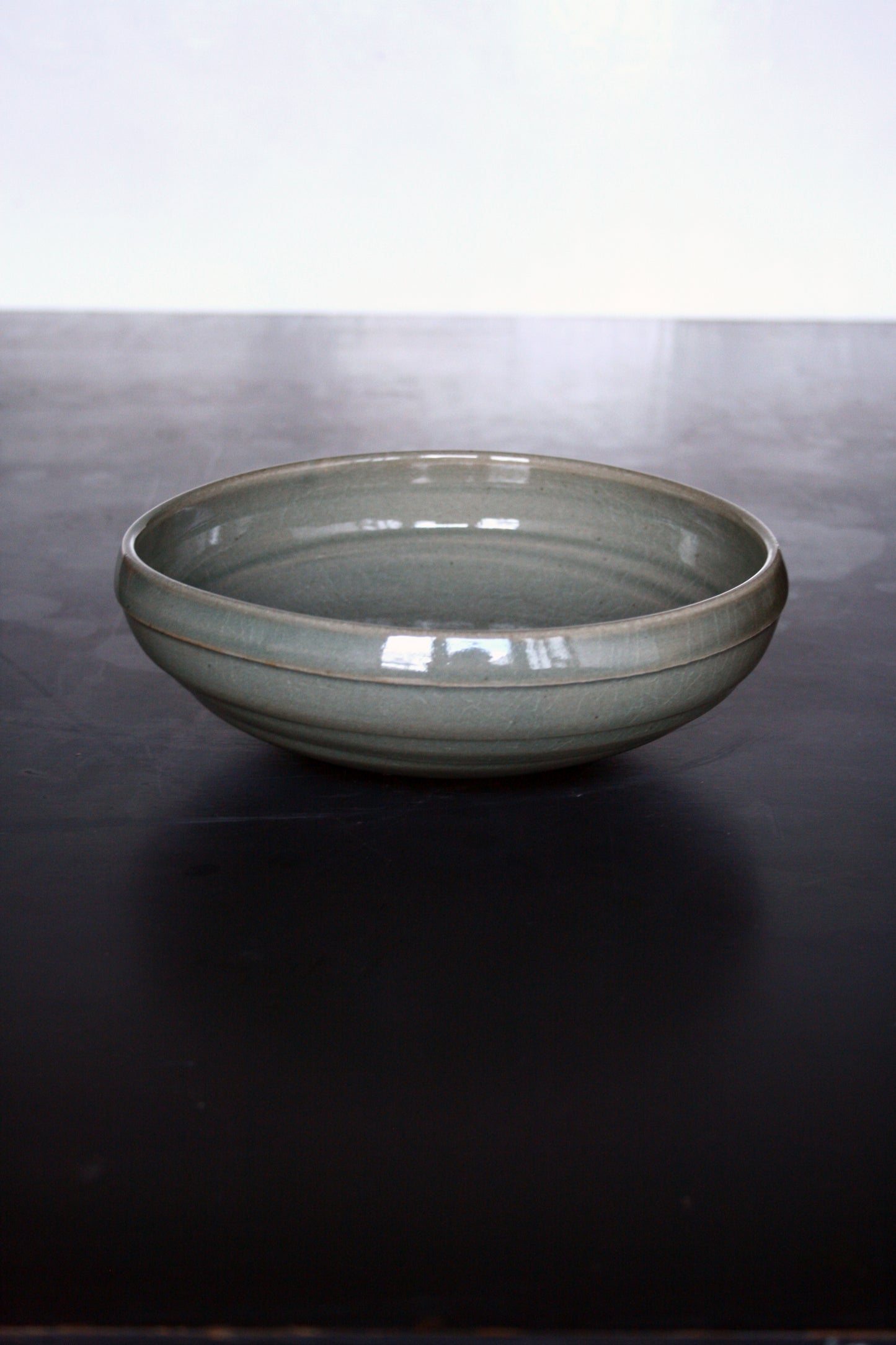 Asymmetric bowl