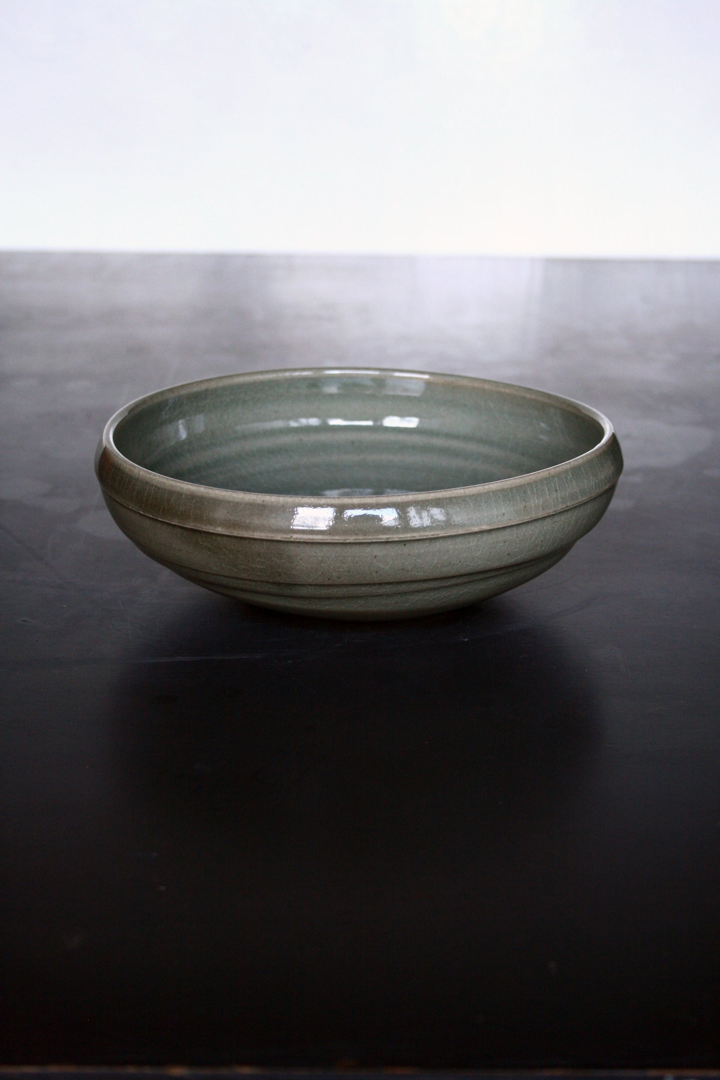 Asymmetric bowl