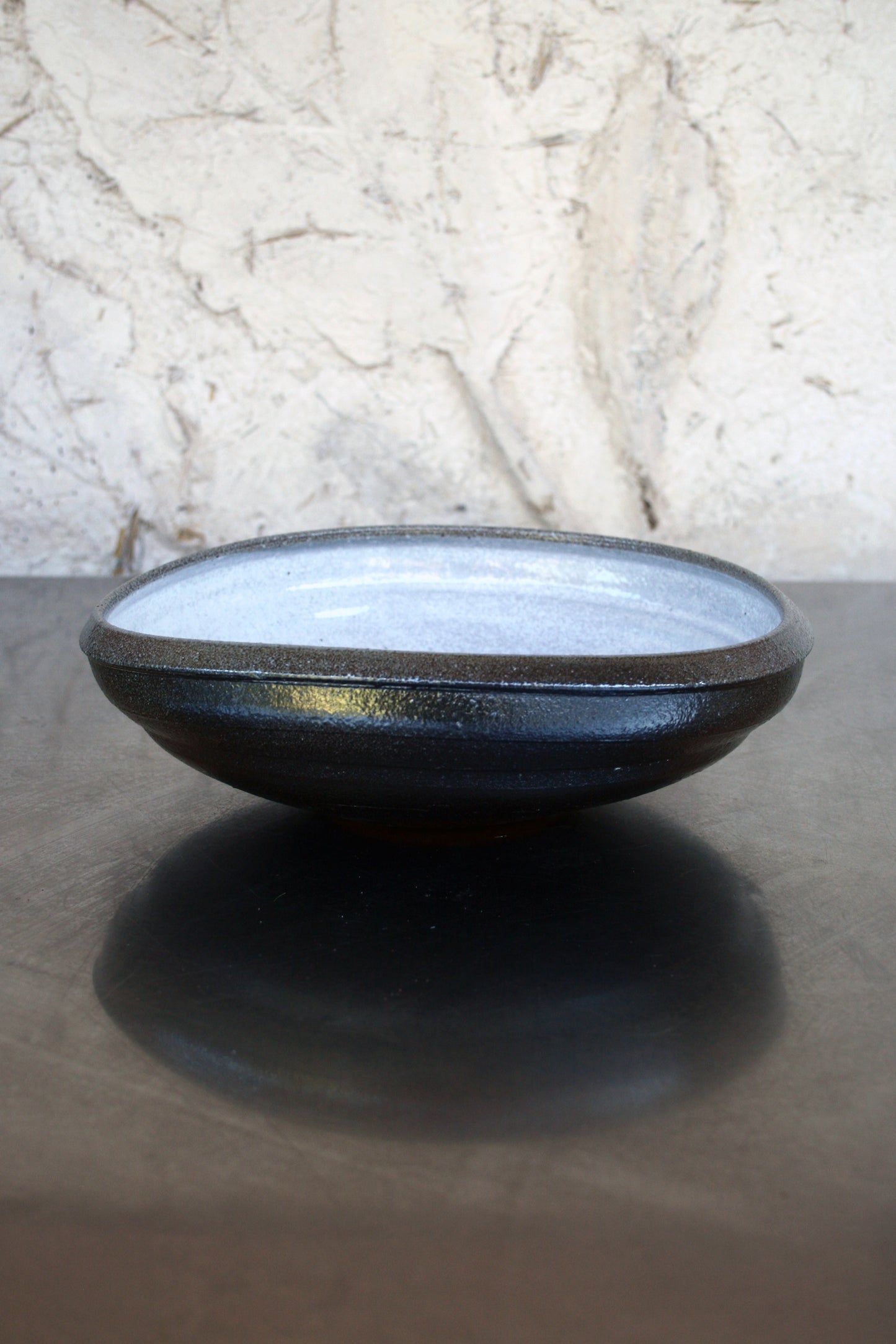 Asymmetric bowl