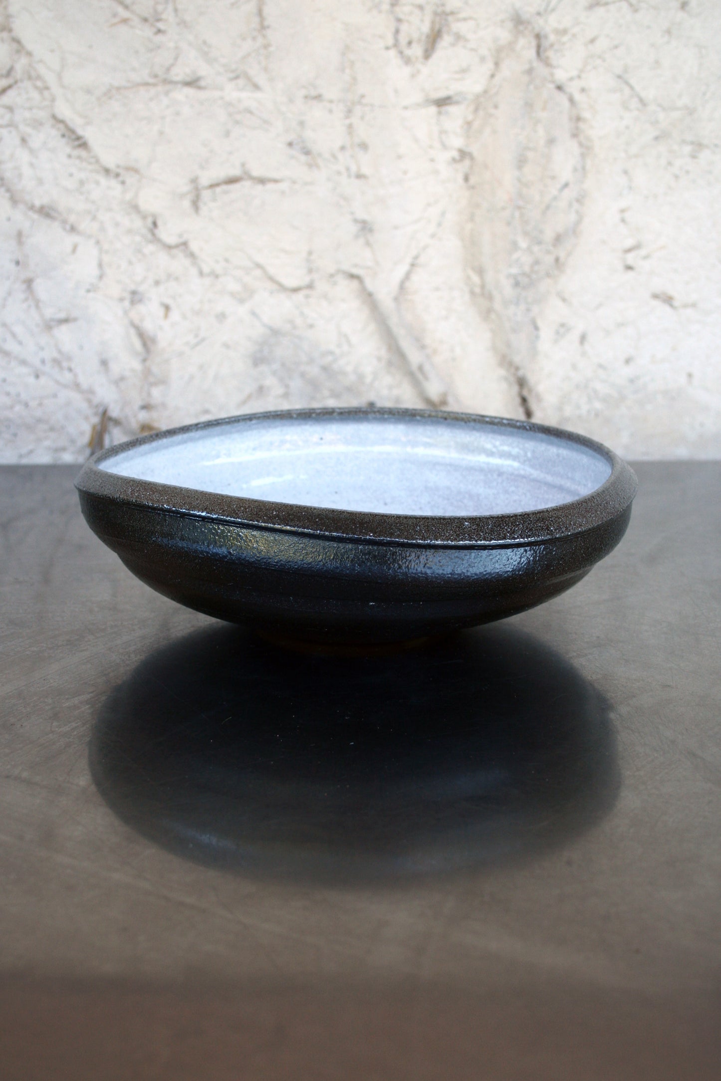 Asymmetric bowl