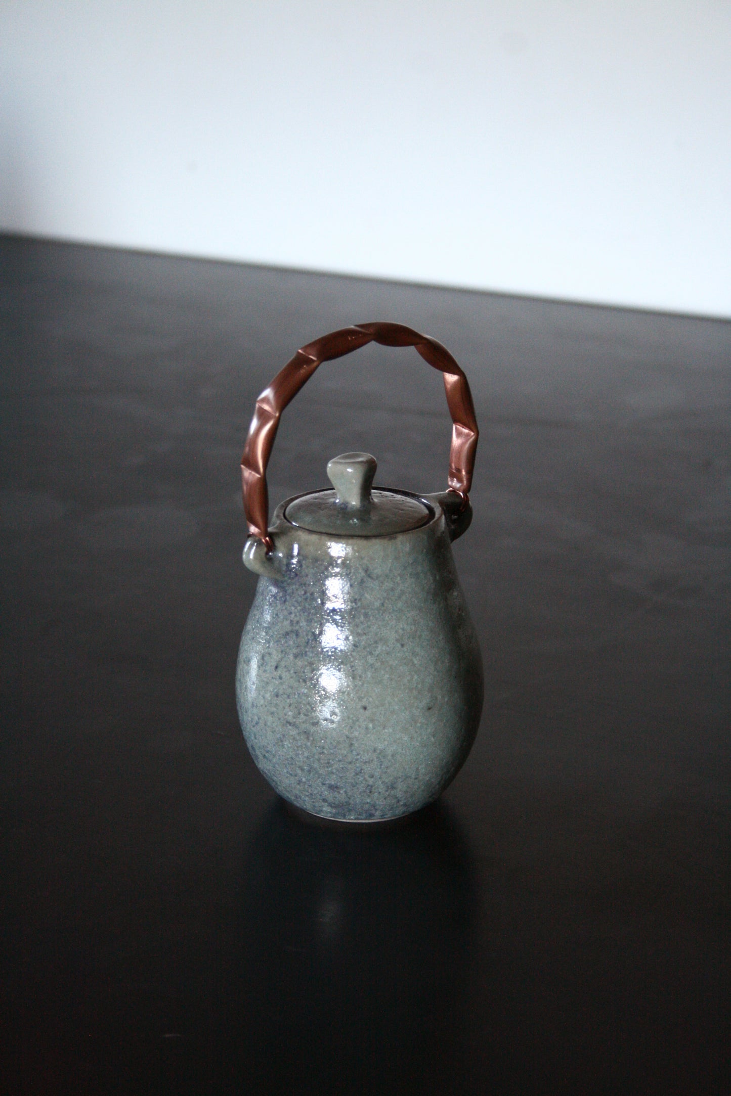 Caddy with copper handle