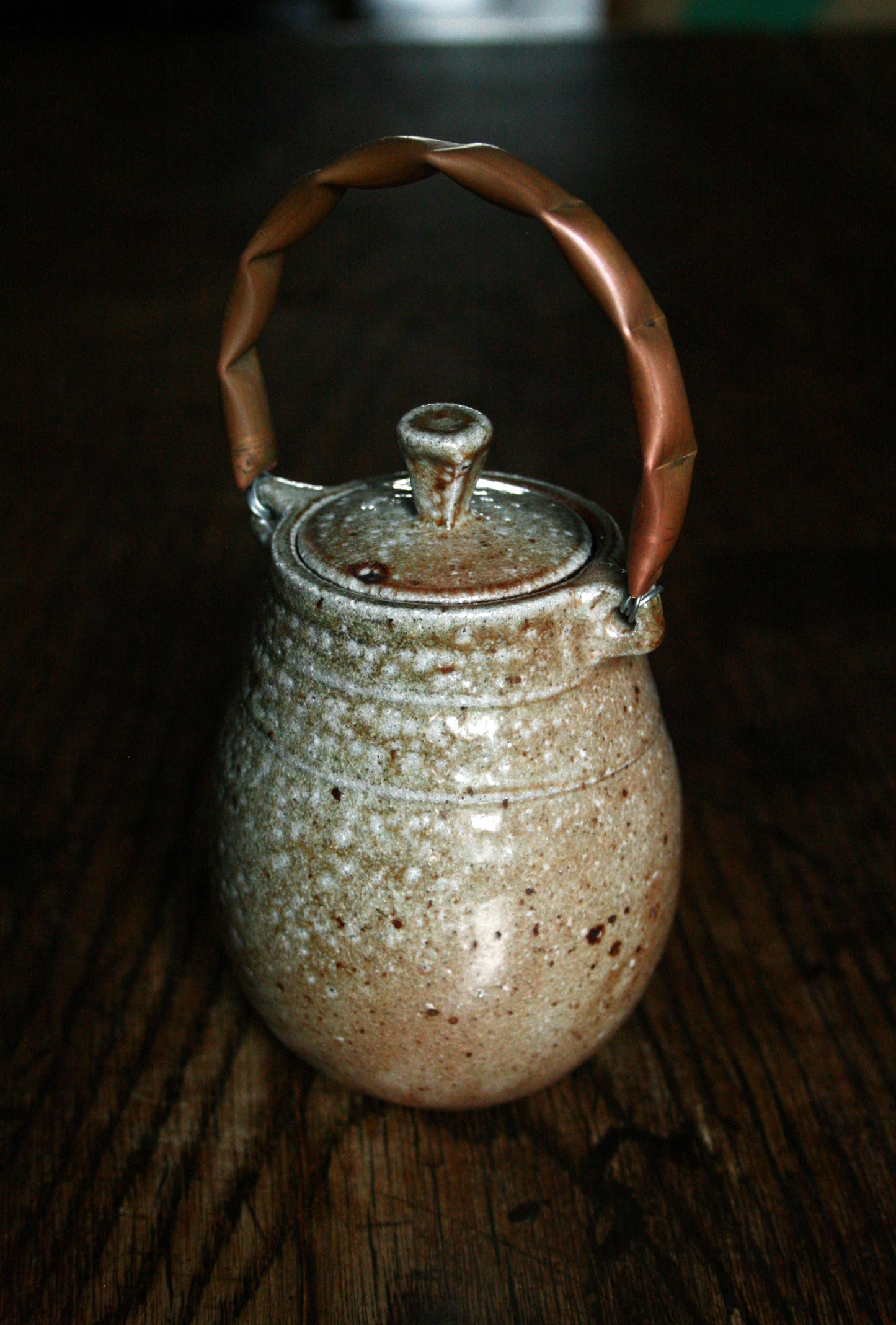 Caddy with copper handle