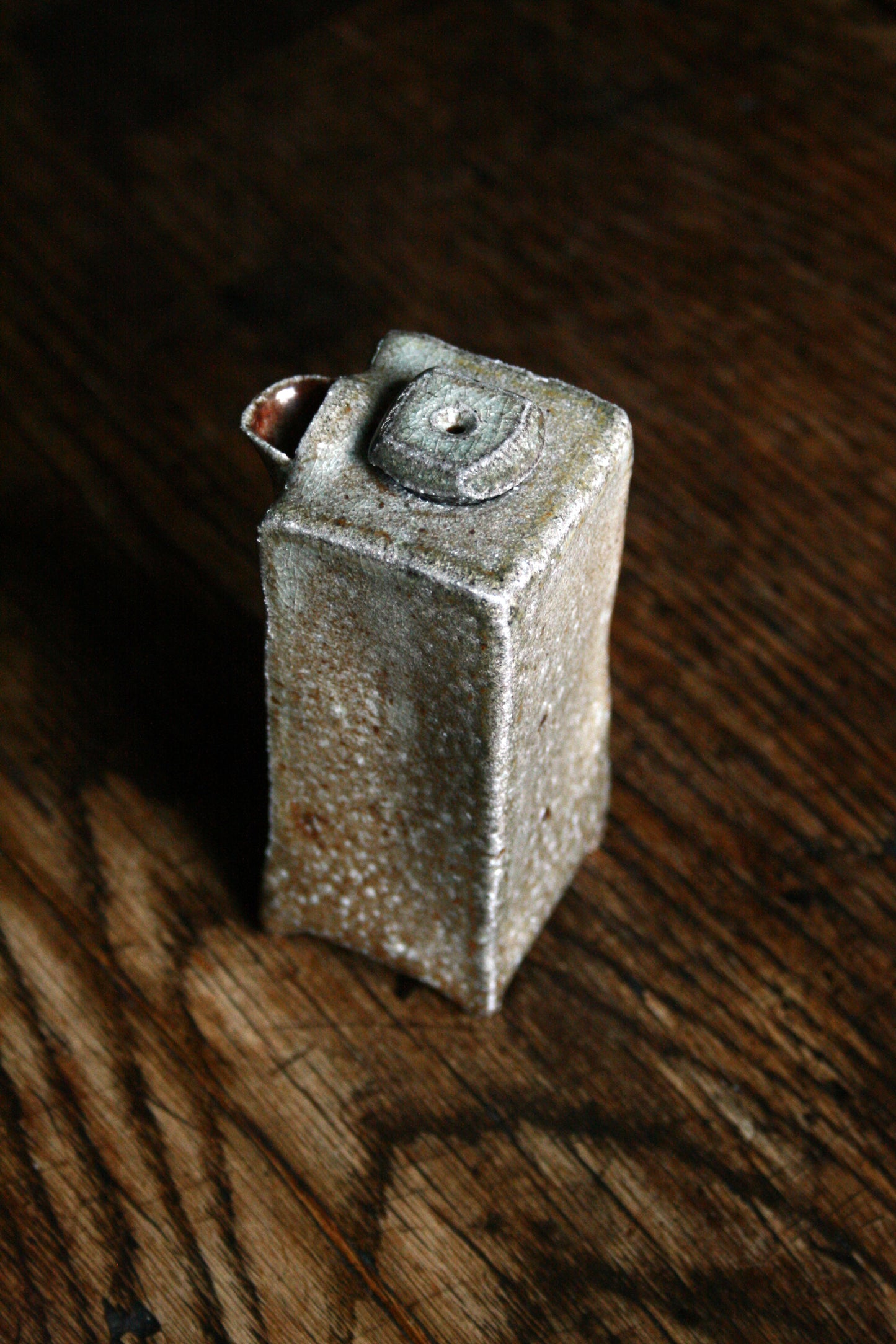 Slab built soy pourer