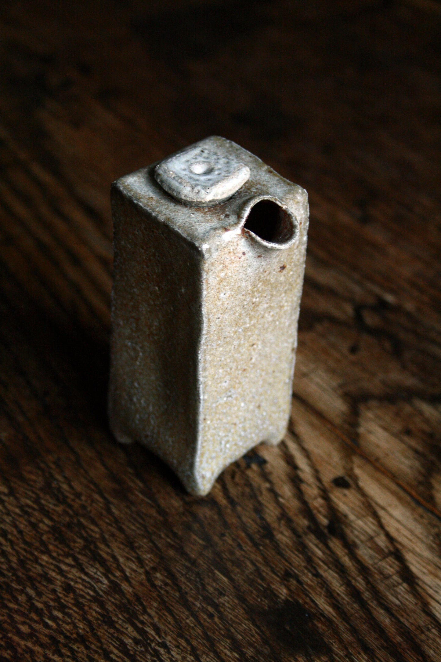 Slab built soy pourer
