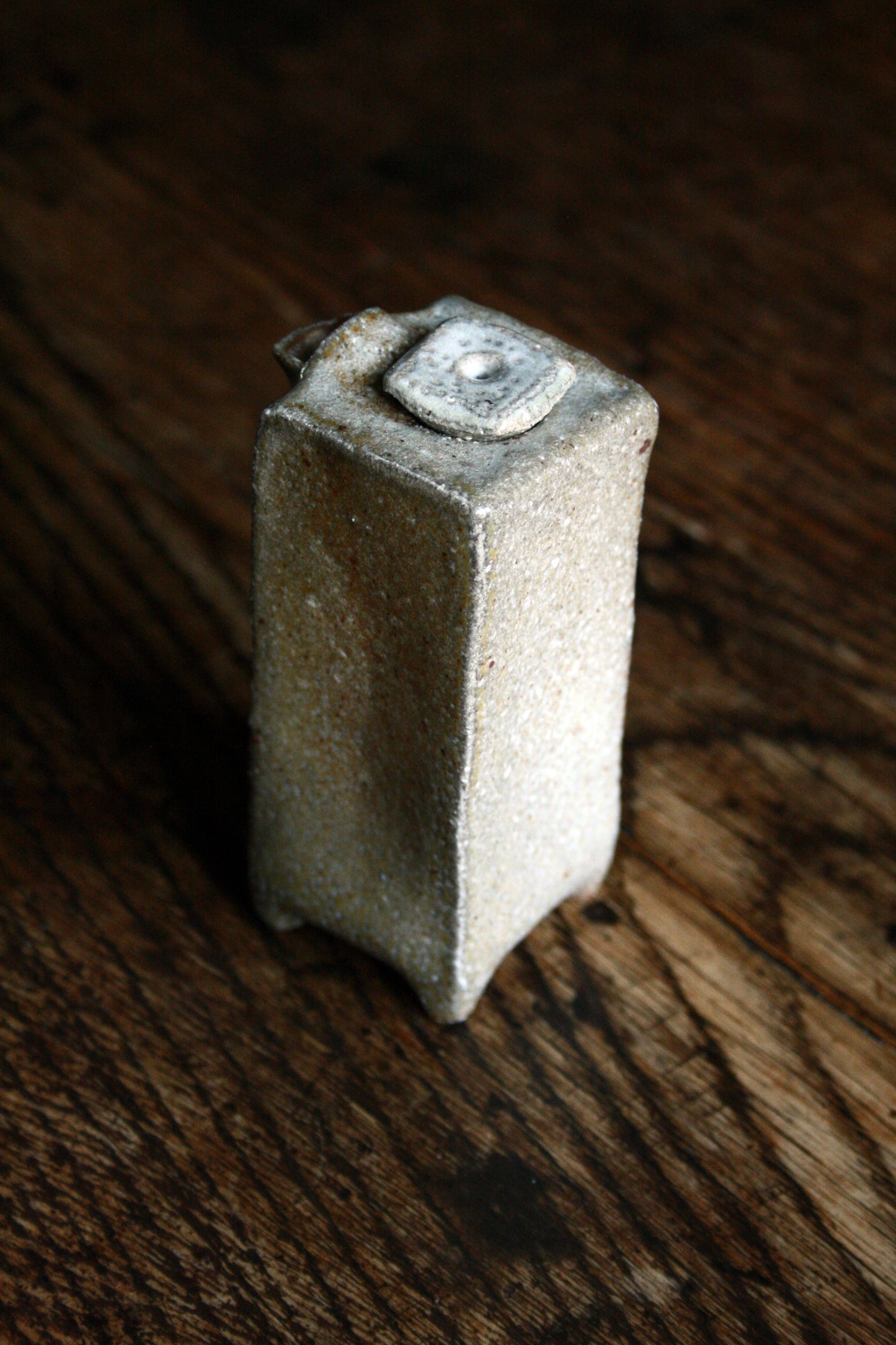 Slab built soy pourer