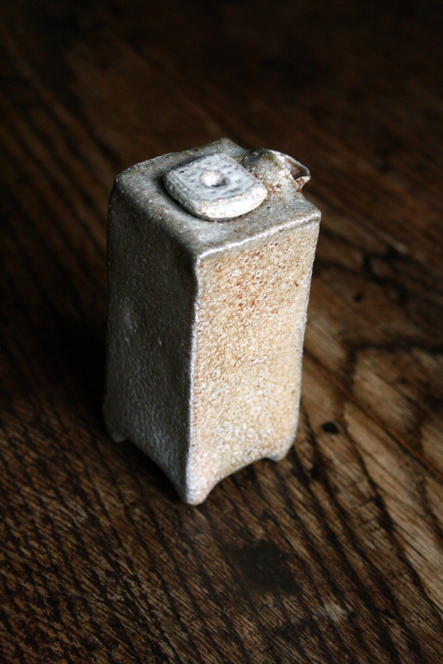 Slab built soy pourer