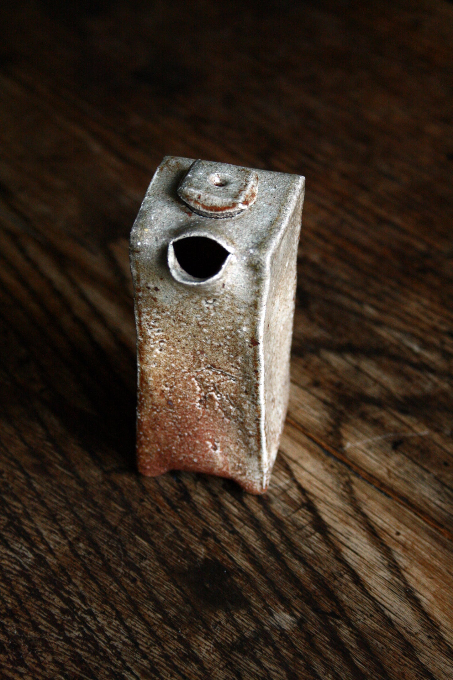 Slab built soy pourer