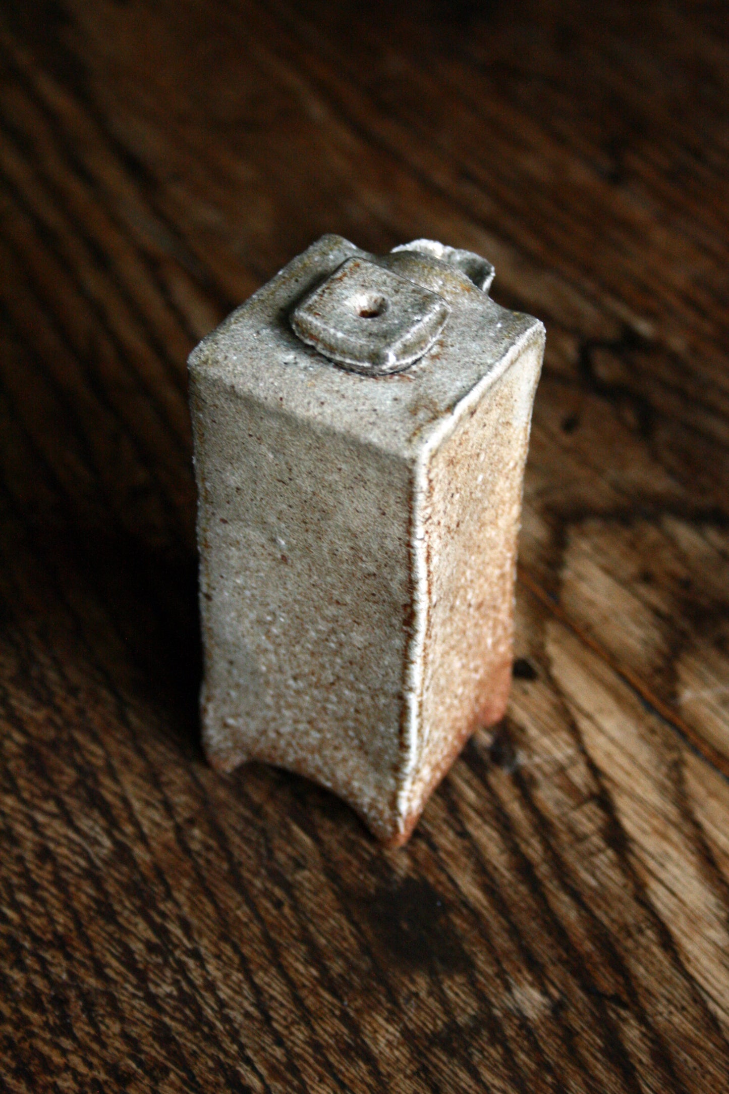 Slab built soy pourer