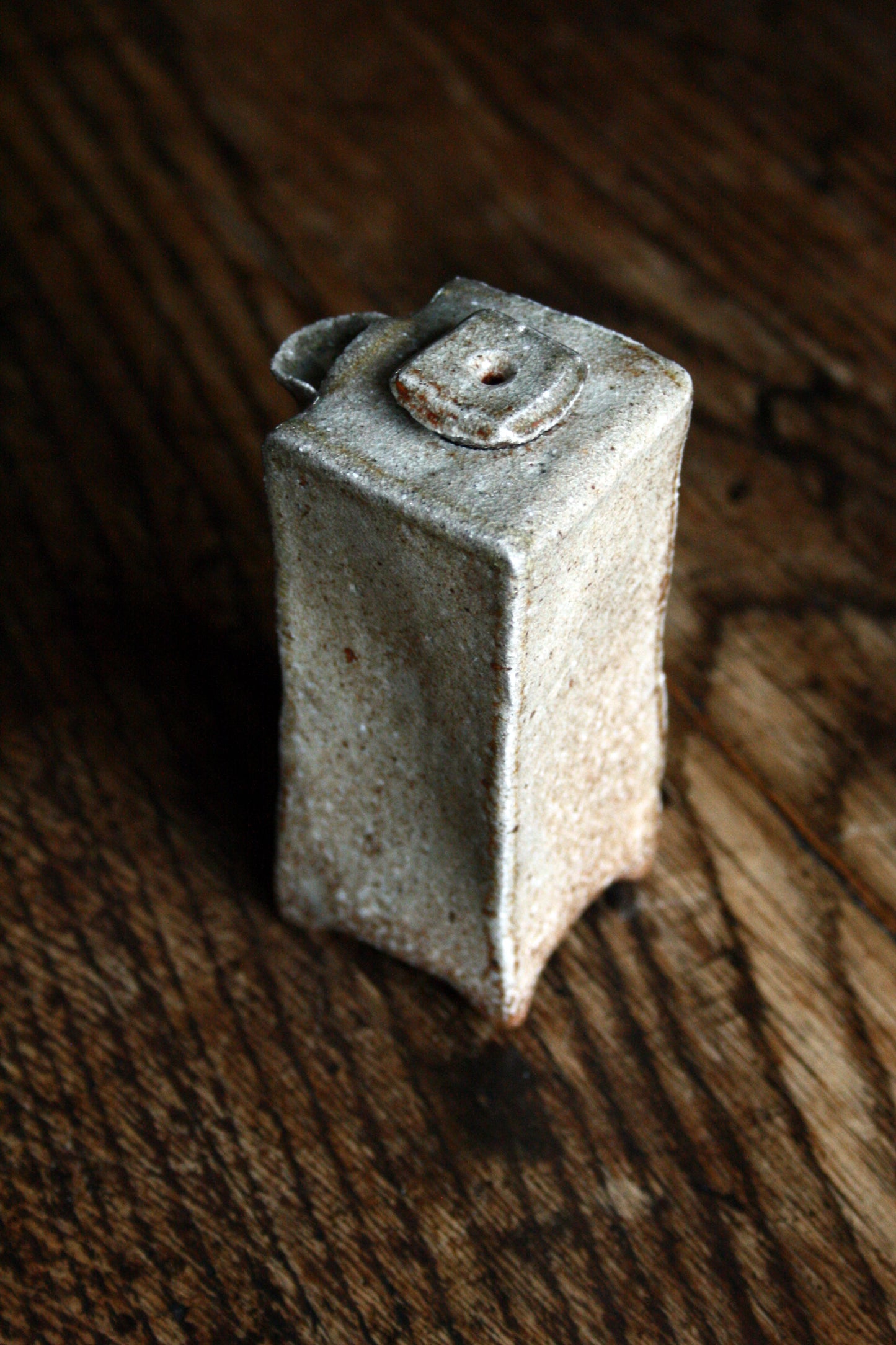 Slab built soy pourer