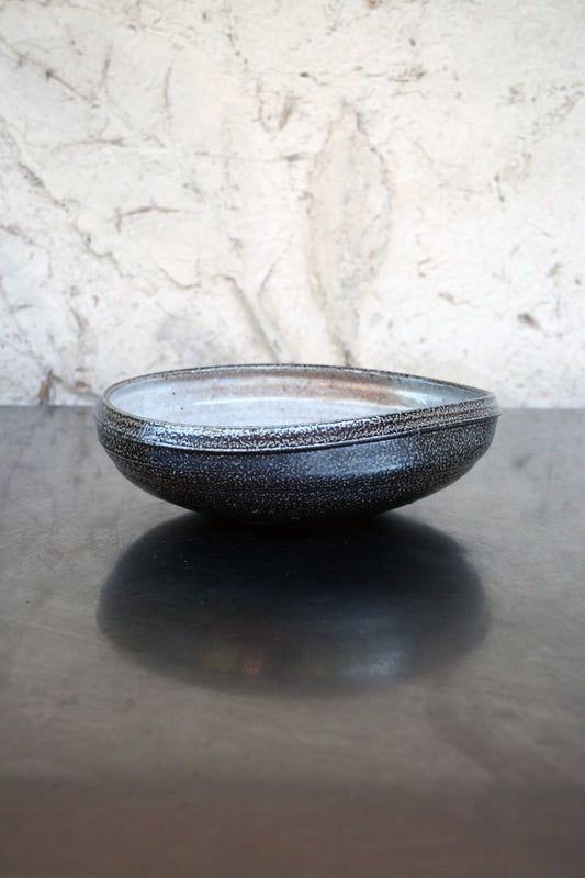 Asymmetric bowl