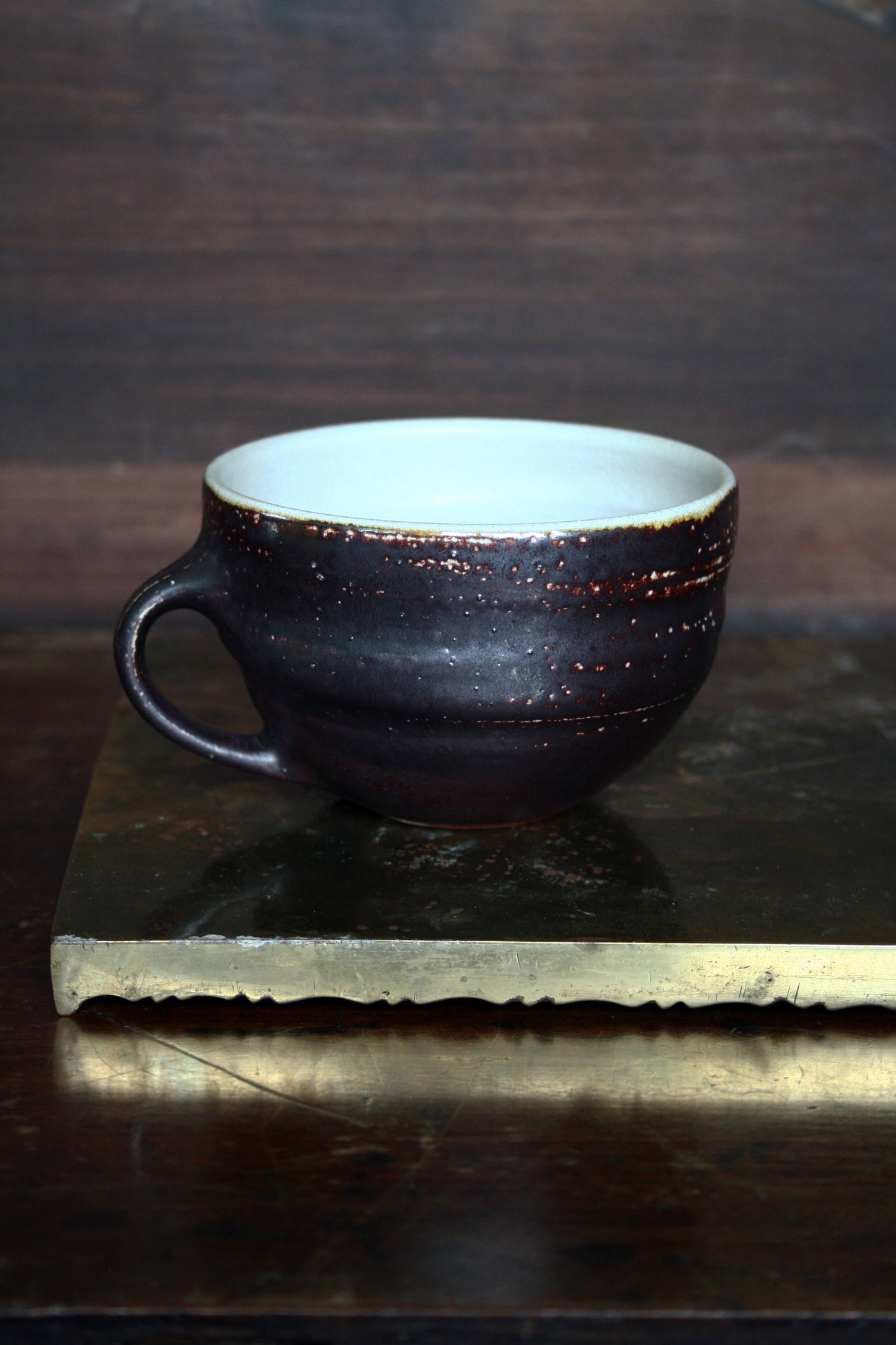 Black slip wide cup