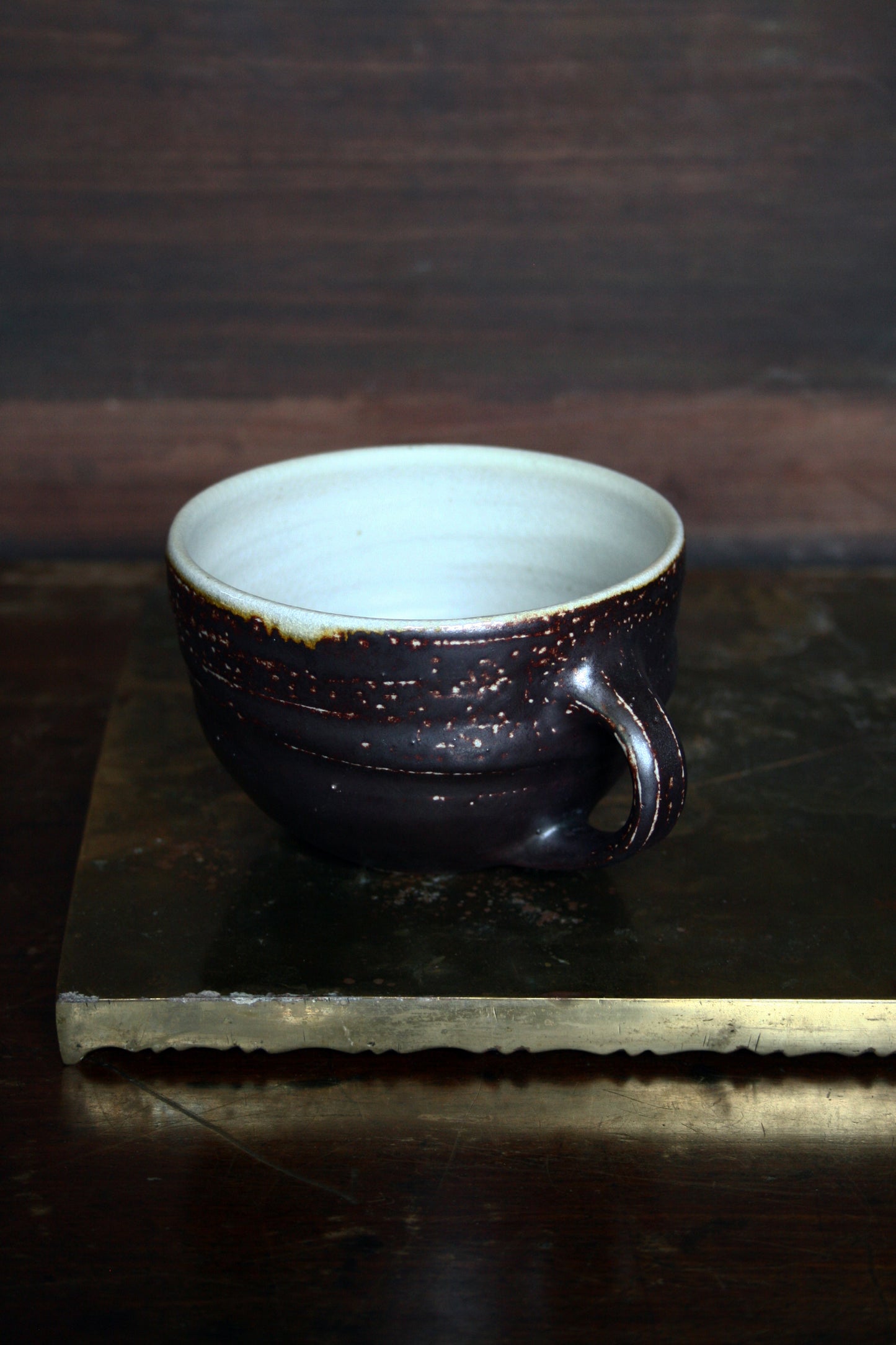 Black slip wide cup