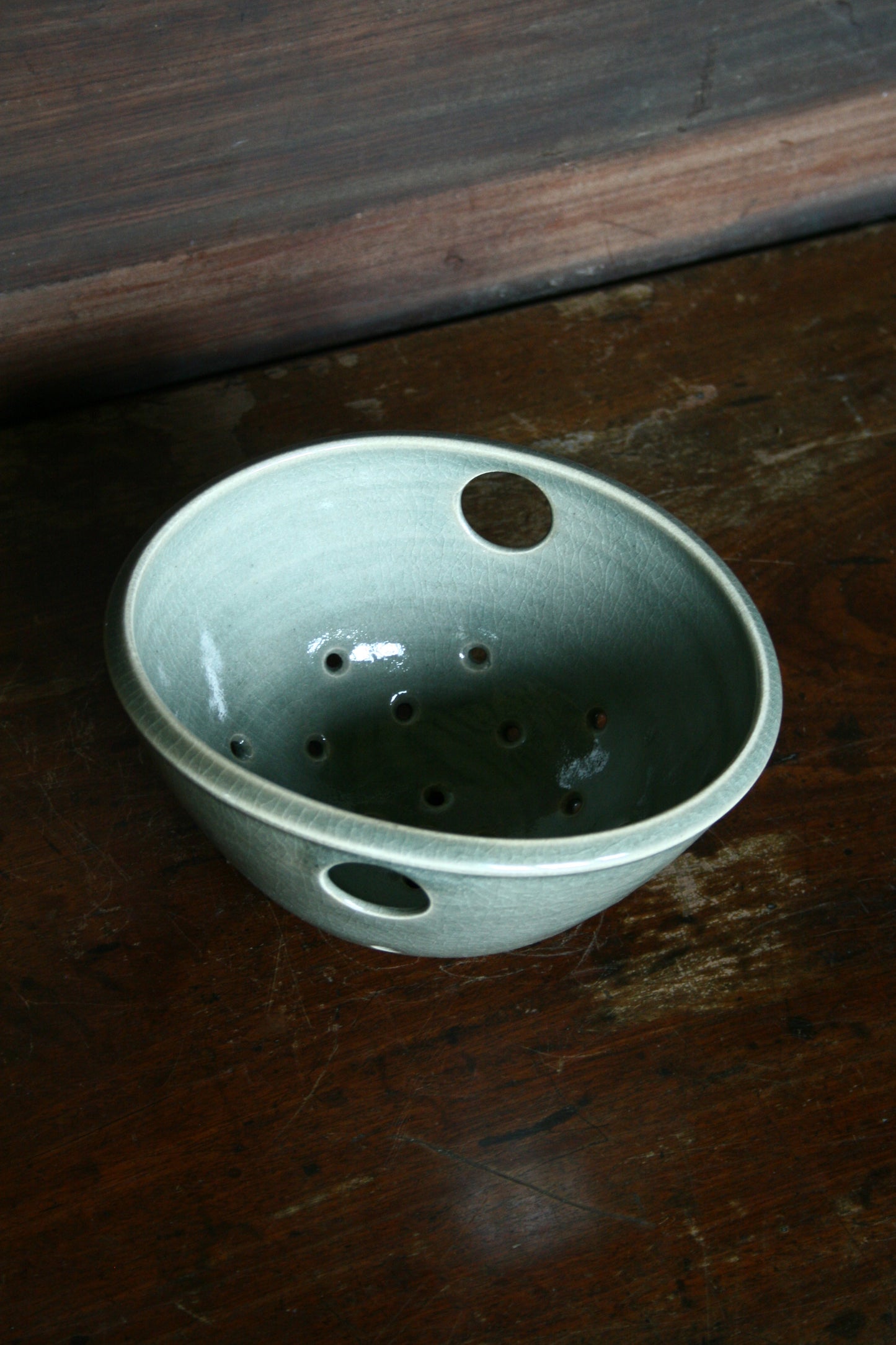 Celadon colander