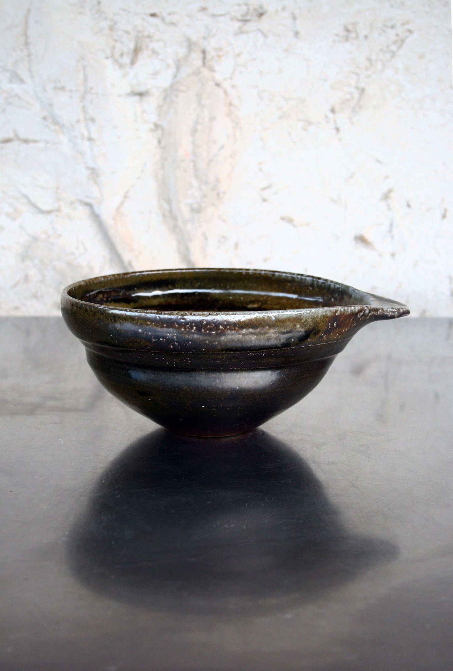 Oval handled bowl