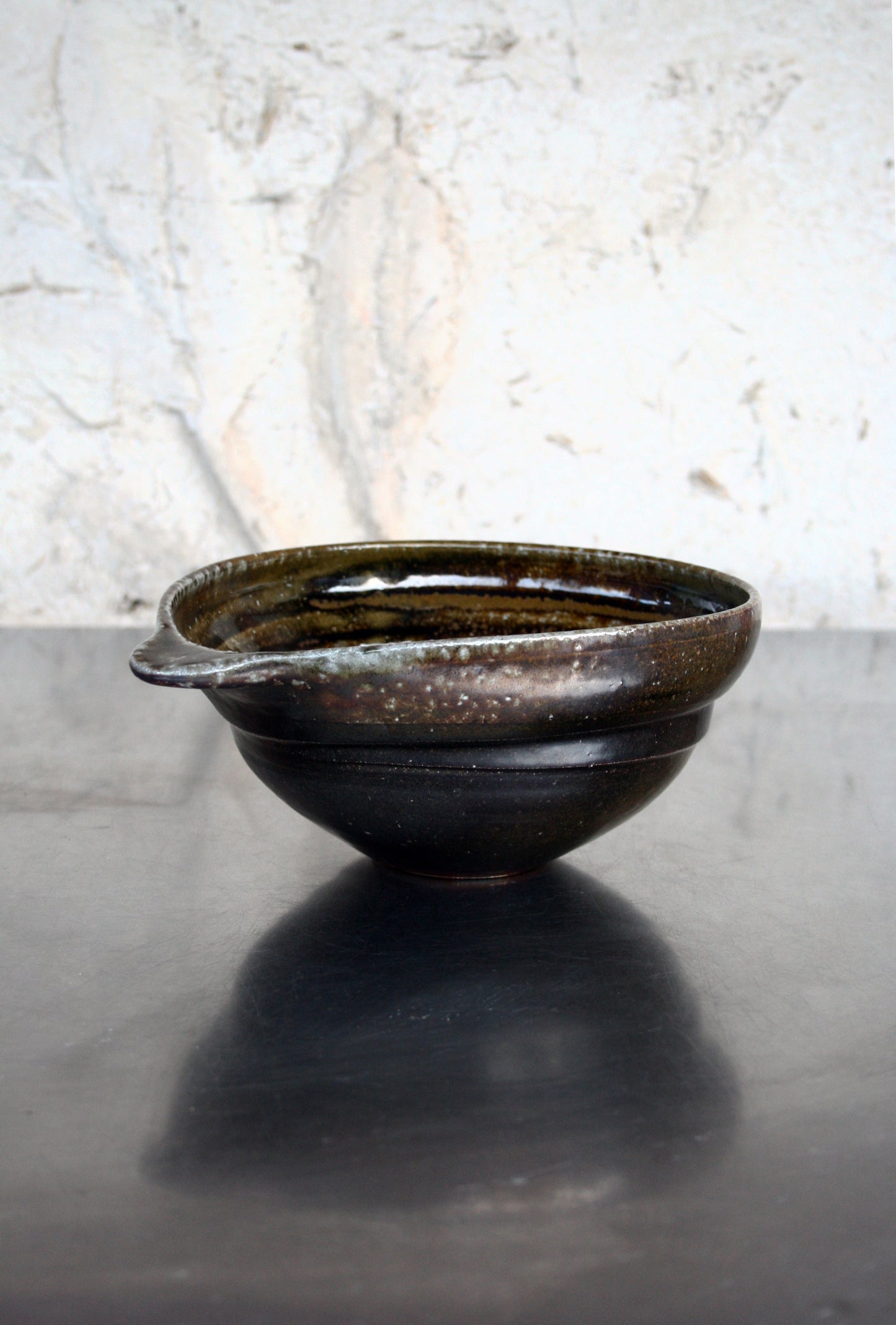 Oval handled bowl