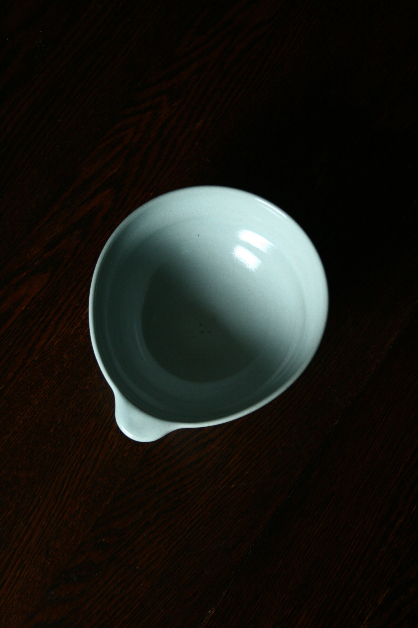 Oval handled bowl