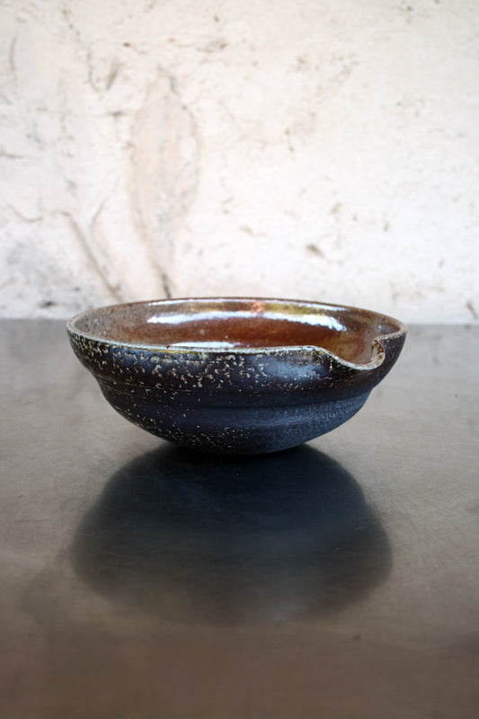 Pouring bowl