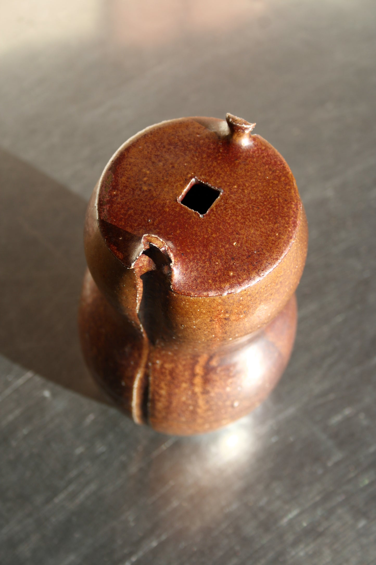 Peanut vase