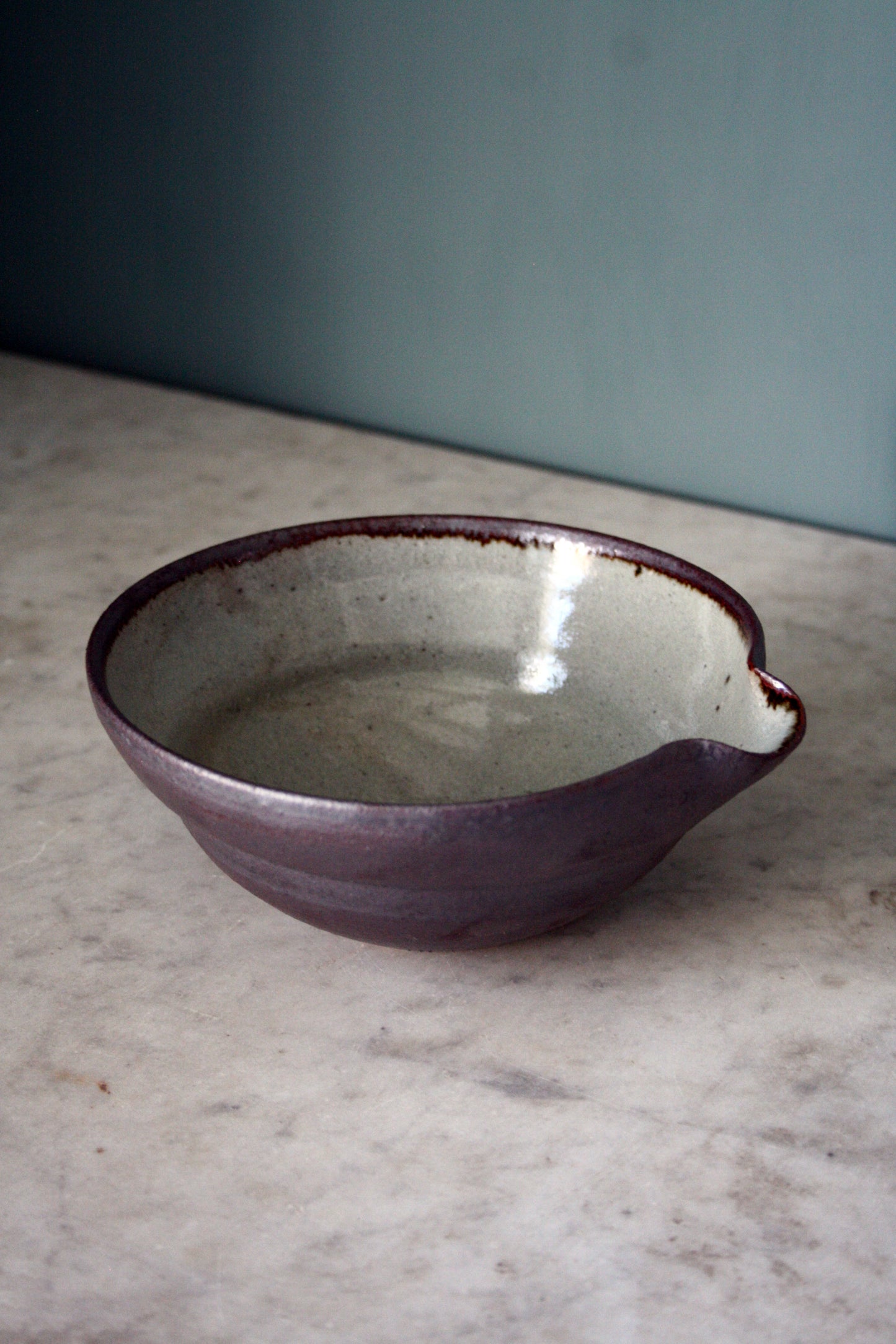 Pouring bowl