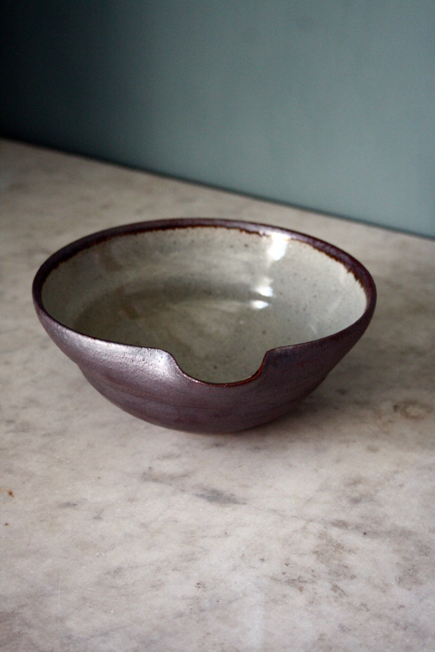Pouring bowl