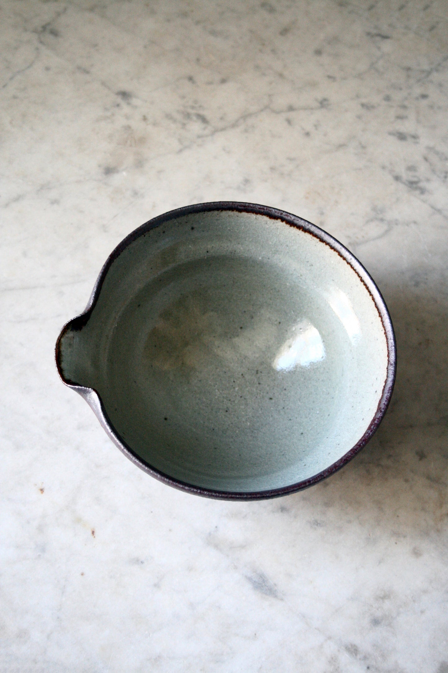 Pouring bowl