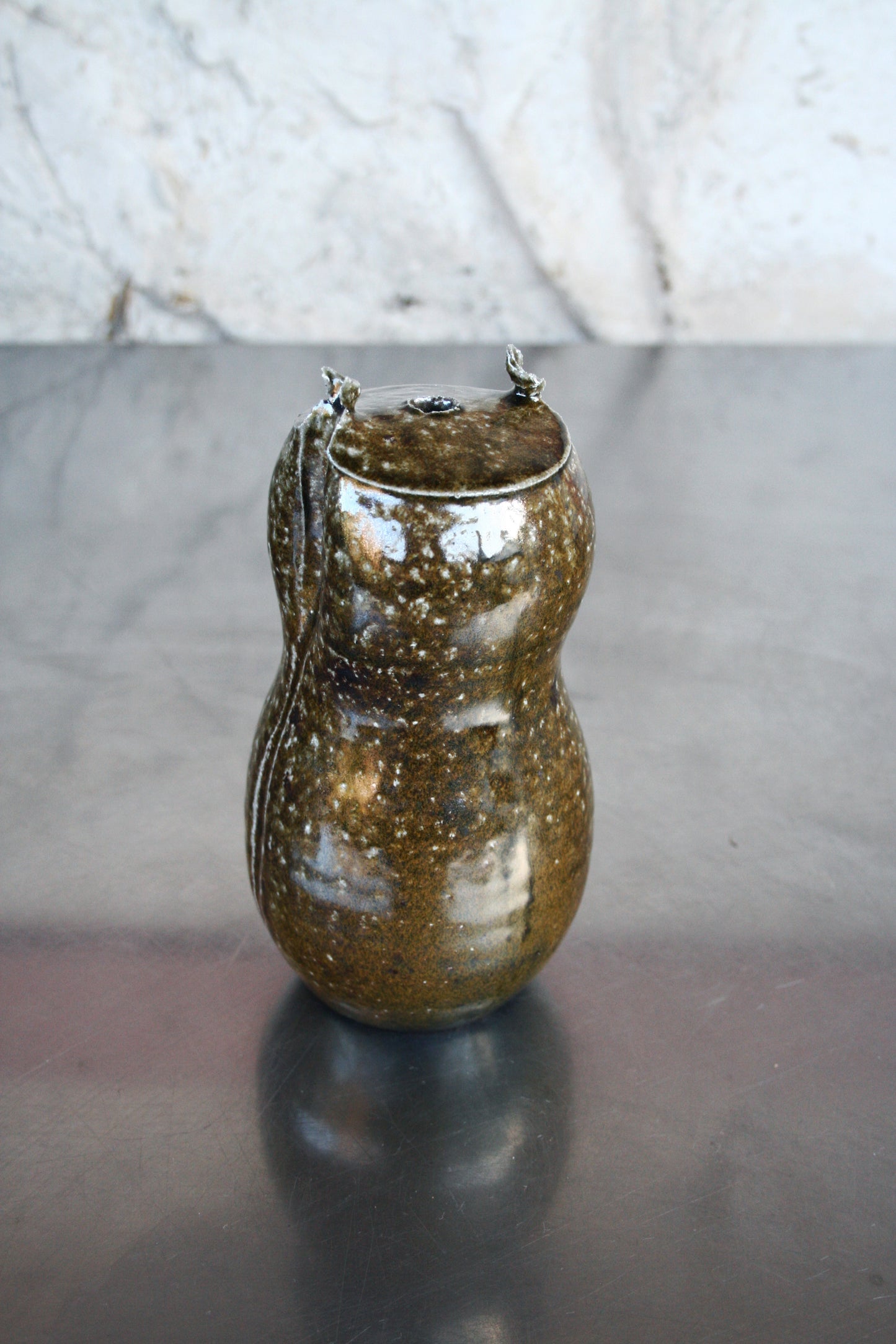 Peanut vase