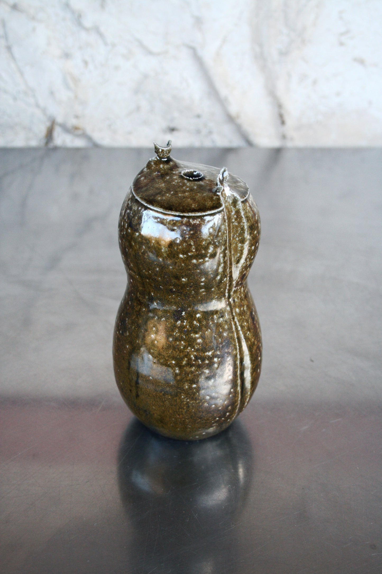 Peanut vase