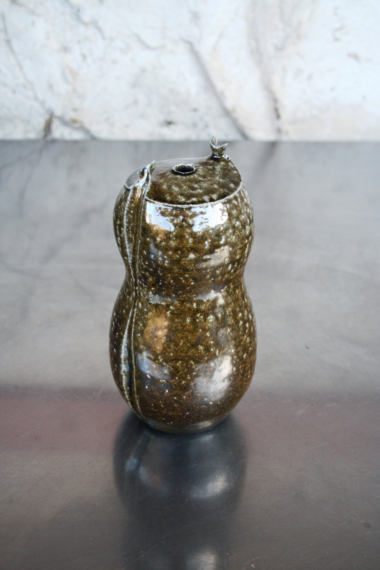 Peanut vase