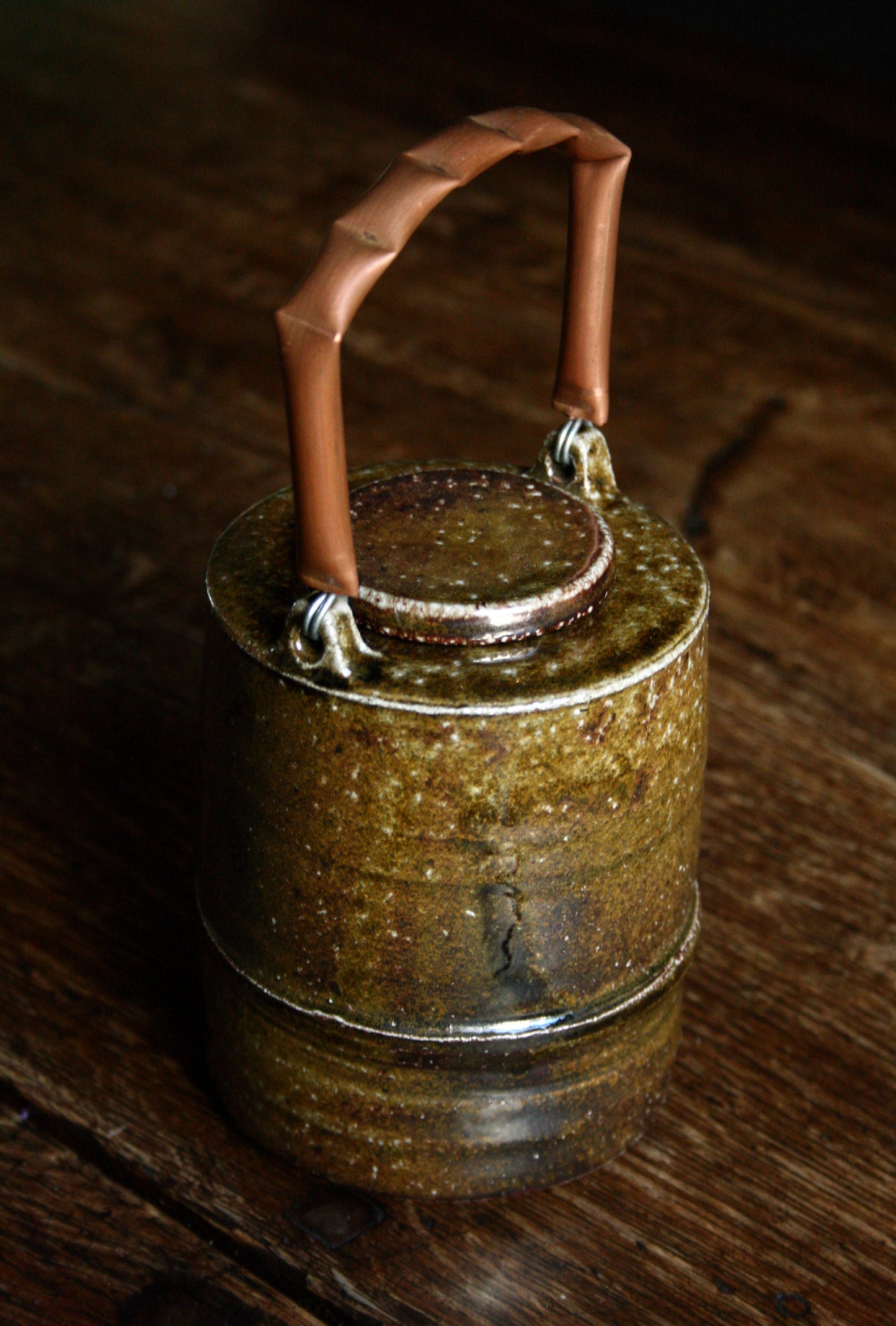 Medium caddy with copper handle