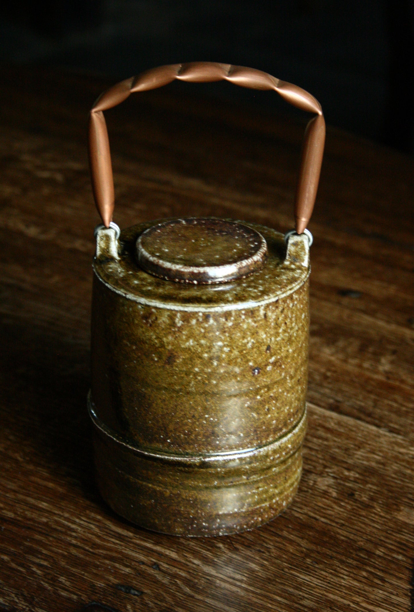 Medium caddy with copper handle