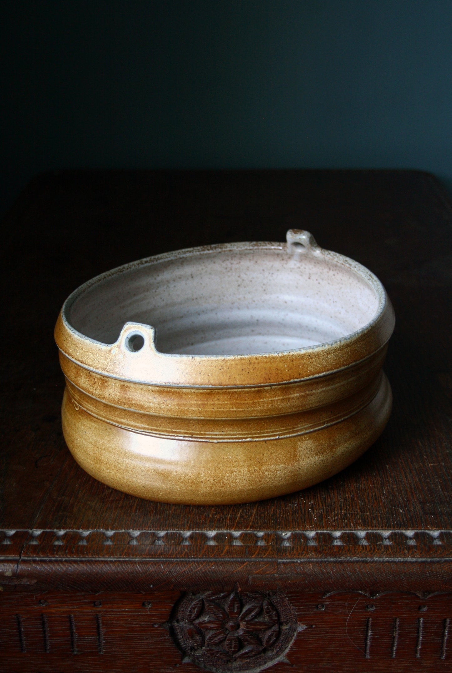 Asymmetric dish
