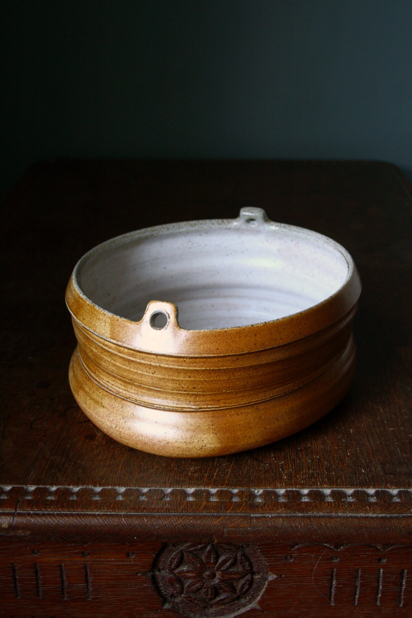 Asymmetric dish