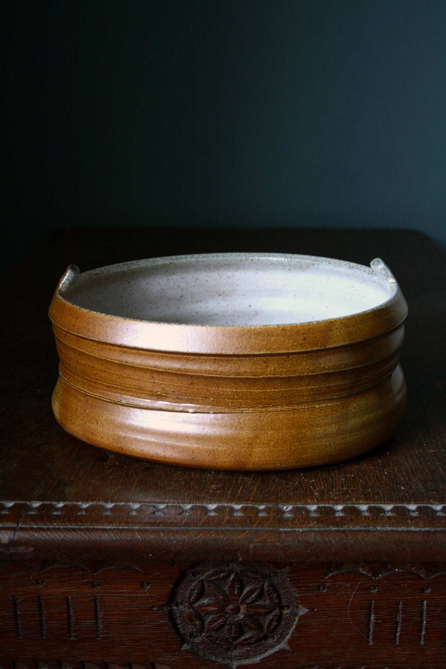 Asymmetric dish