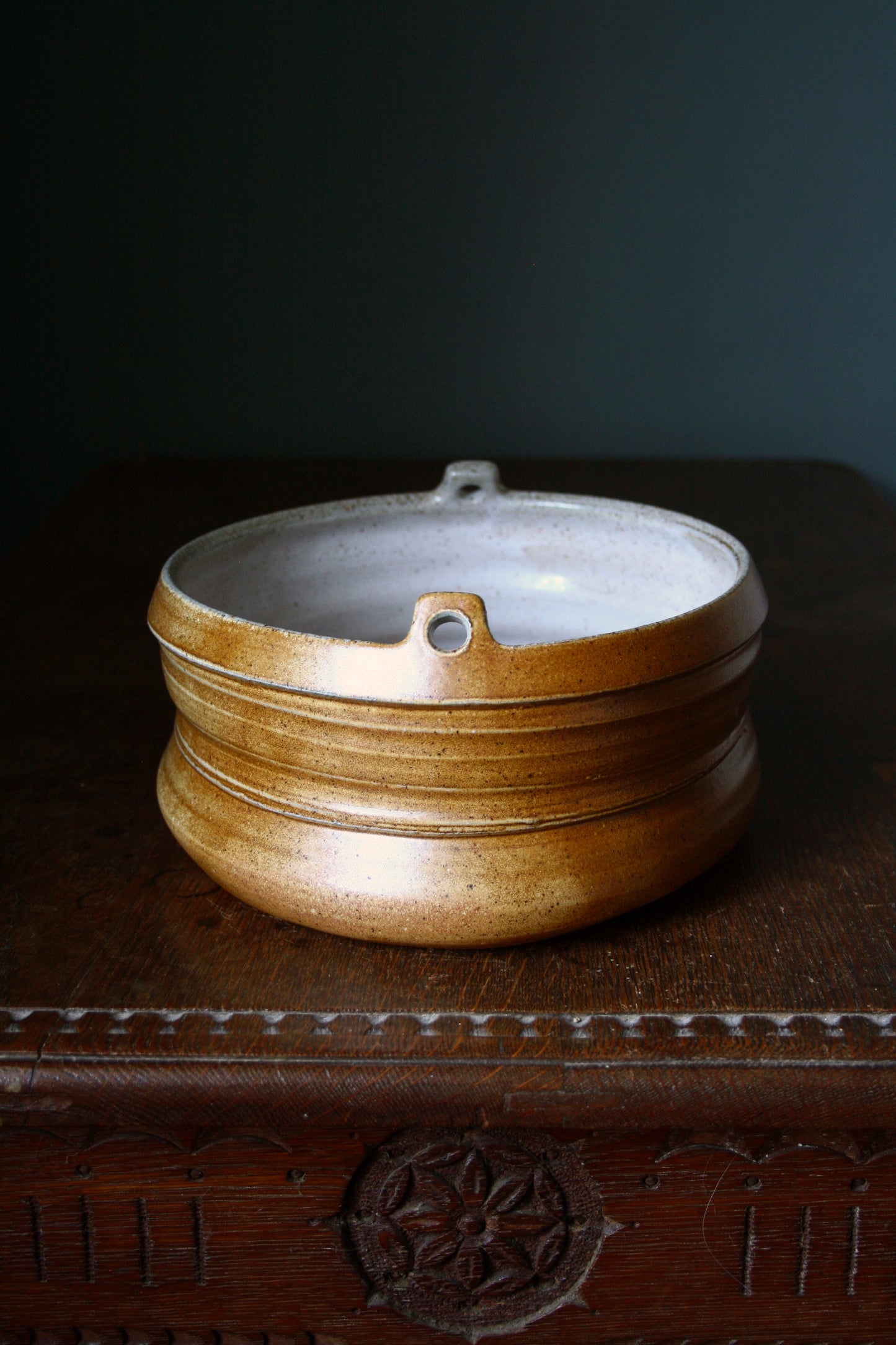 Asymmetric dish