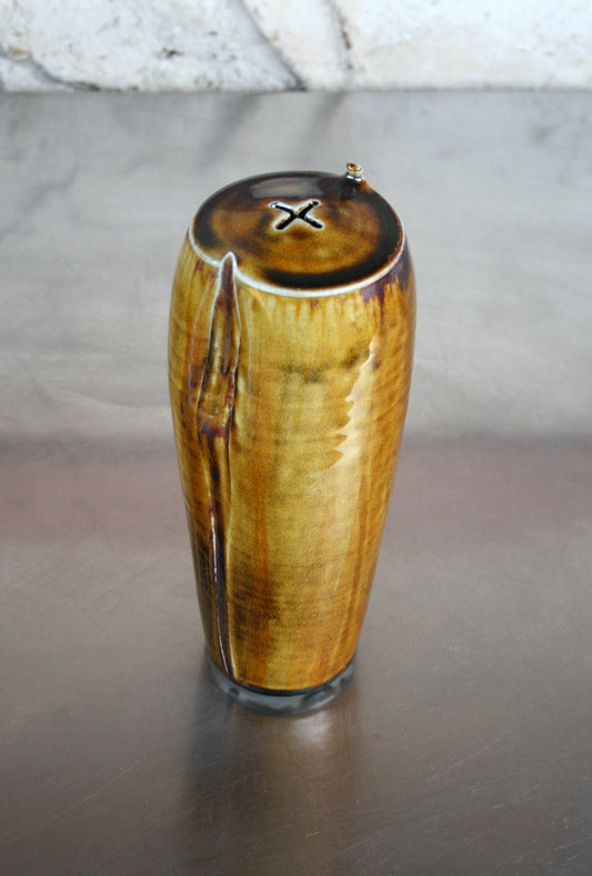 Cross hatch stem vase